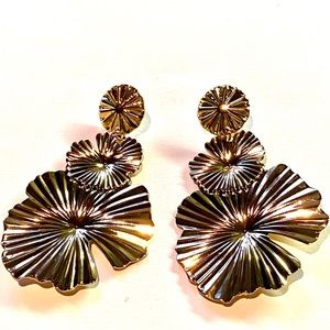 - Designer XL metal earrings
